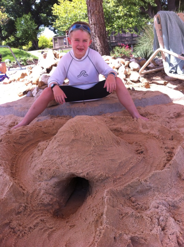 2012-05-28-03 IAN'S SAND CASTLE HYATT LOST PINES.jpg
